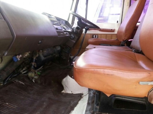 ขายHINO FD175 เครื่อง185แรง เครื่องดี แคชซีสวย ยางดีภายในสวย เอกสารพร้อมโอน