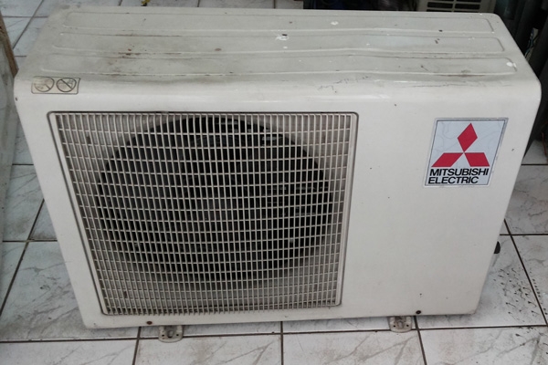 ขาย แอร์ MItsibishi  Electric ขนาด 13,000 บีทียู  ราคา 3600 บาท