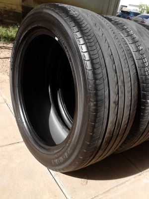 225/50R17  YOKOHAMA  ADVANCE db  มีชุด 4 เส้น โทร.081-427-3941