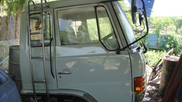 หัว10ล้อ HINO F18 สีใหม่ เบาะใหม่ ผ้าหลังคาใหม่ สวย ถูก