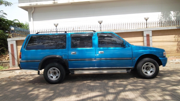 ISUZU STATION WAGON 2.5 ปี1994 ราคาถูกๆๆ
