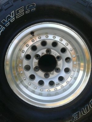 ขาย ยาง Mud33พร้อมล้อหยดน้ำJAPAN ขาย ยาง Mud33พร้อมล้อหยดน้ำJAPAN