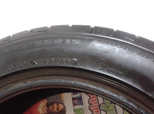 ยาง,195-55-15 RE002 หนึ่งเส้น800 แถมฟรีหนึ่งเส้น