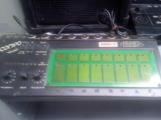 ขายมิกเซอร์panasonicกับทัชคอนโทรลไฟและตู้แอมป์กีต้า+หูฟังpioneer