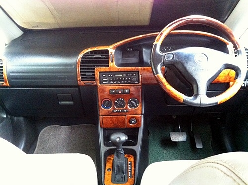 ขายCHEVROLET ZAFIRA เบาะ7ที่นั่ง รถครอบครัว ตัวTOP 1.8 สวยเลยคับ