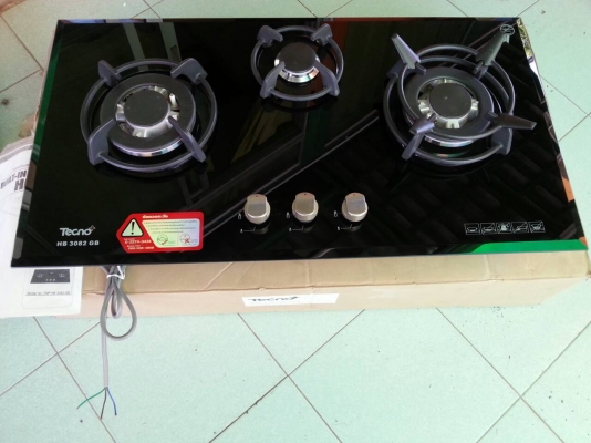 ขายเตาฝังแก๊สยี่ห้อTECNOPLUSแบบ3หัวเตาฐานเตาเป็นกระจกนิรภัยทนความร้อนสูงหรูสวยงามมากๆขายกันราคาไม่แพงครับ