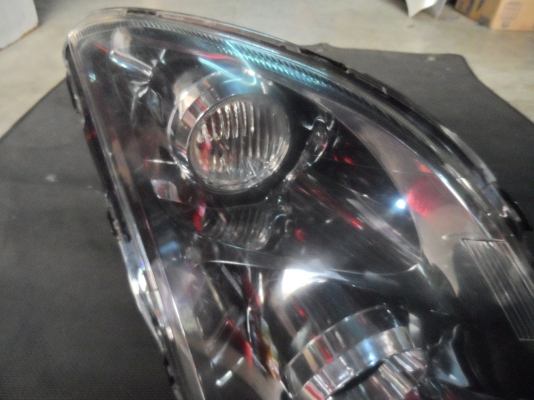 ขาย ไฟหน้า โคมดำ ซีนอน xeno Suzuki Swift ขาย ไฟหน้า โคมดำ ซีนอน xeno Suzuki Swift