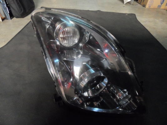 ขาย ไฟหน้า โคมดำ ซีนอน xeno Suzuki Swift