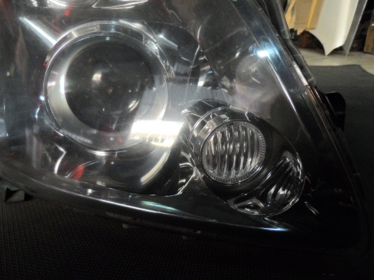 ขาย ไฟหน้า โคมดำ ซีนอน xeno Suzuki Swift ขาย ไฟหน้า โคมดำ ซีนอน xeno Suzuki Swift