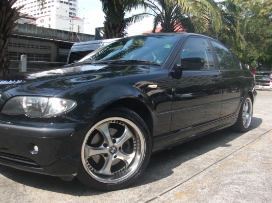 รถบ้าน เจ้าของขายเอง BMW SERIES 3 โฉมE46 ปี 2004 มือเดียวป้ายแดง ไม่มีชน ไม่เคยติดแก๊ส