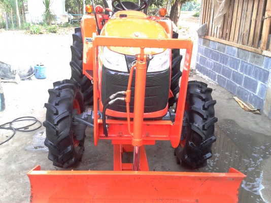 ขายรถไถคูโบต้า KUBOTA L 3608 (4WD) ขนาด 36 แรง ขายรถไถคูโบต้า KUBOTA L 3608 (4WD) ขนาด 36 แรง