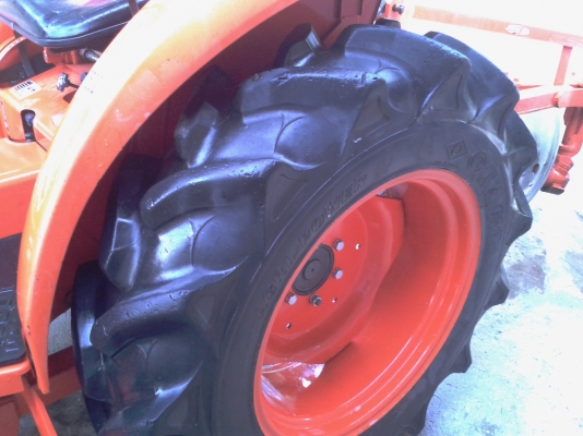 ขายรถไถคูโบต้า KUBOTA L 3608 (4WD) ขนาด 36 แรง ขายรถไถคูโบต้า KUBOTA L 3608 (4WD) ขนาด 36 แรง