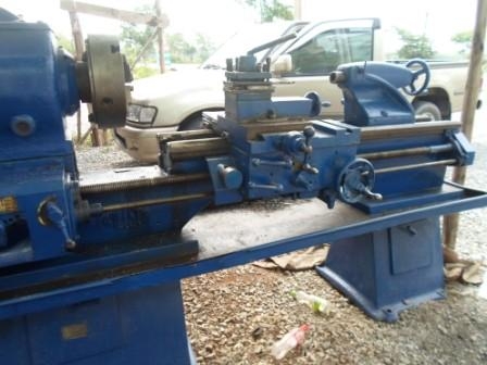 เครื่องกลึง 7 ฟุต หนัก 2 เพลา เกียร์บล็อก กลึงเกลียวได้  60,000