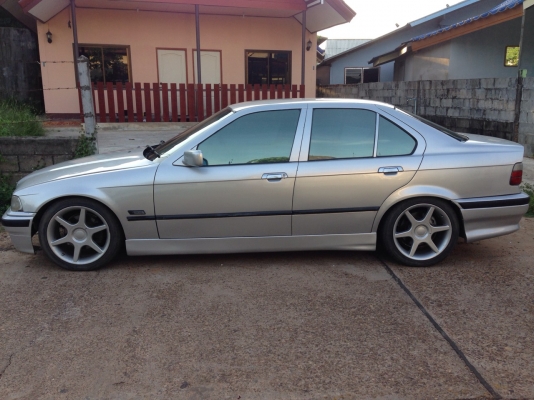 1995 BMW 318iA e36 เกียร์ออโต้ เครื่องเดิม 1800 cc ถูกๆมาเอา 159,000 บาท 1995 BMW 318iA e36 เกียร์ออโต้ เครื่องเดิม 1800 cc ถูกๆมาเอา 159,000 บาท