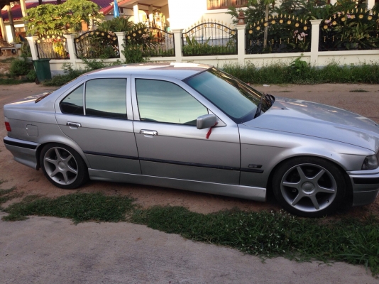1995 BMW 318iA e36 เกียร์ออโต้ เครื่องเดิม 1800 cc ถูกๆมาเอา 159,000 บาท 1995 BMW 318iA e36 เกียร์ออโต้ เครื่องเดิม 1800 cc ถูกๆมาเอา 159,000 บาท
