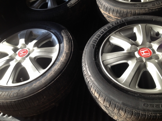 ขายล้อแม็กเดิม Honda พร้อมยางขอบ 15 ขายล้อแม็กเดิม Honda พร้อมยางขอบ 15