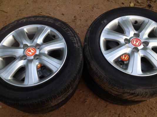 ขายล้อแม็กเดิม Honda พร้อมยางขอบ 15 ขายล้อแม็กเดิม Honda พร้อมยางขอบ 15