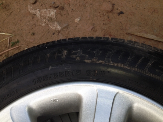 ขายล้อแม็กเดิม Honda พร้อมยางขอบ 15 ขายล้อแม็กเดิม Honda พร้อมยางขอบ 15