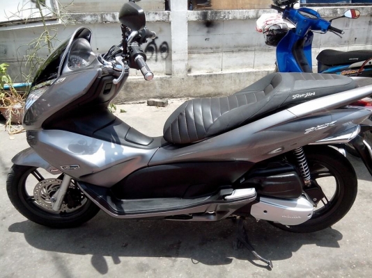 ขาย HONDA PCX 125 ตัวแรก ปี 53 สภาพเดิมๆ,มีรอยล้มด้านซ้ายตามรูป,เล่มพร้อมโอน ขาย HONDA PCX 125 ตัวแรก ปี 53 สภาพเดิมๆ,มีรอยล้มด้านซ้ายตามรูป,เล่มพร้อมโอน