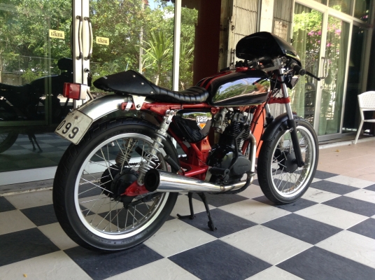 ด่วนๆเลยขายขาดทุนให้ครับ Honda GL125 เล่มทะเบียนส้ม