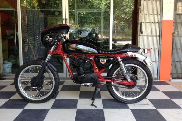 ด่วนๆเลยขายขาดทุนให้ครับ Honda GL125 เล่มทะเบียนส้ม