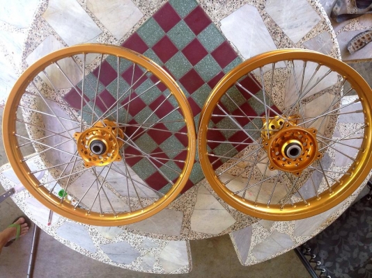 ขายล้อพร้อมดุม DNA-racing RMZ