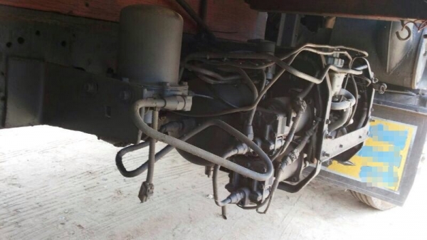 รถอีซูซุ 6 ล้อ  รั้ว ( ไม่ดั้ม )   FRR12FA  175 แรงม้า.  สนใจติดต่อ 081 - 6079515