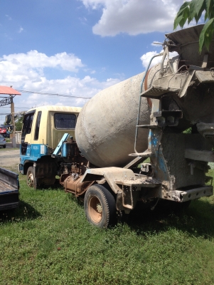 ขาบด่วนรถโม่ปูน