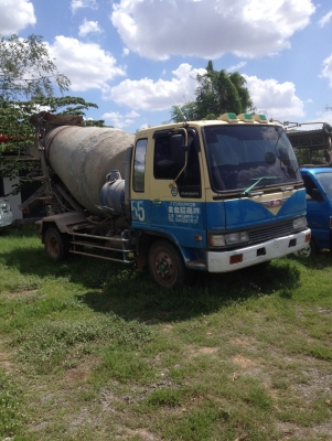 ขาบด่วนรถโม่ปูน