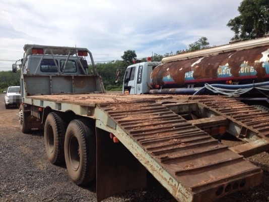 รถอีซูซุ 10 ล้อ ท้ายลาด 240 แรงม้า ( ขาวทำฟ้า )   สนใจติดต่อ 081 - 6079515