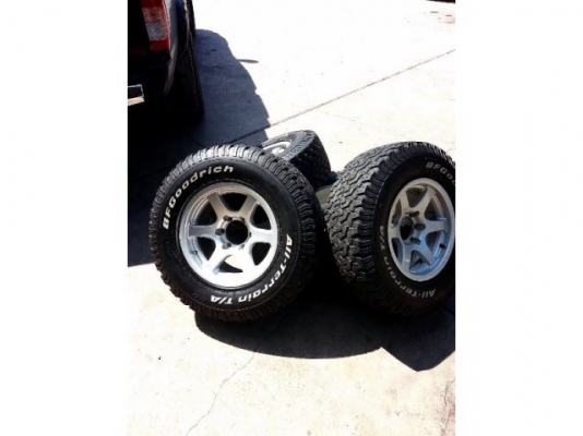 ขายล้อนอก พร้อมยาง  BF 265 x 70 x 16