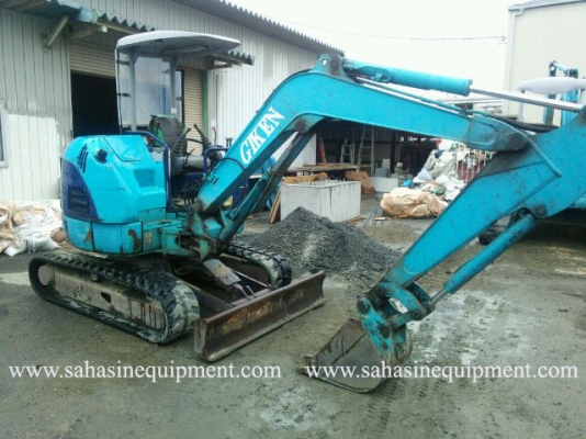 รถขุด HITACHI รุ่น EX33U S/N BNP001XX นำเข้า บจก.สหสินอีควิปเม้นท์ โทร.081-5851880, 02-5168100-1 www.sahasinequipment.com