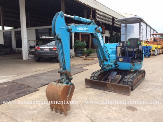 รถขุด HITACHI รุ่น EX33U S/N BNP001XX นำเข้า บจก.สหสินอีควิปเม้นท์ โทร.081-5851880, 02-5168100-1 www.sahasinequipment.com