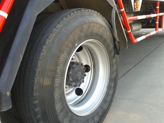 ขายรถบรรทุก HINO FG ตู้ 10 บาน 212 แรงม้า เครื่องคอมมอนเรล ยาว 7.20 เมตร จดทะเบียน ปี 2555 รถสวย ภายในตู้สวย สนใจโทร 081-4825911 คุณ พิมพ์ใจ 085-0097969 คุณ รุ่ง