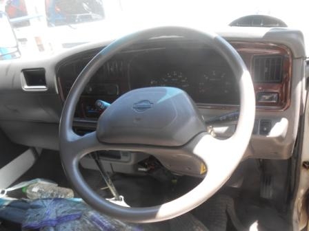 ขาย NISSAN URVAN