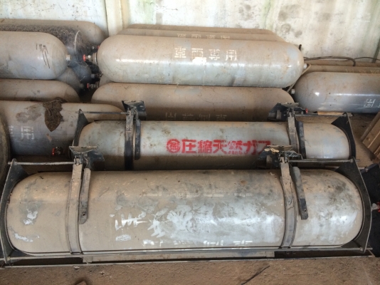 ขายเครื่องยนต์ใช้ก็าซ 100\% แถมถังก๊าซให้อีก 2 ลูก ขายเครื่องยนต์ใช้ก็าซ 100\% แถมถังก๊าซให้อีก 2 ลูก