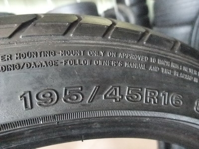 ยาง Dunlop 195/45/16 ปี 11 ยาง Dunlop 195/45/16 ปี 11