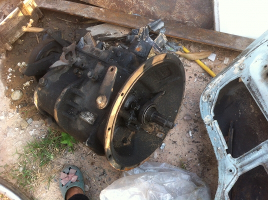 ขายเครื่องยนต์ ISUZU 6ฺBB1   145 แรงม้า พร้อมเกียร์ TX