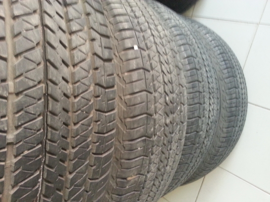 ขายยาง265/65/17     1ชุด7500