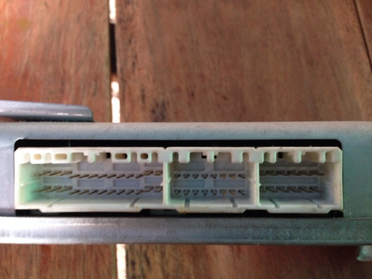 กล่องควบคุมระบบยกสูง Toyota Land Cruiser vx100 (UZJ100-HDJ100)