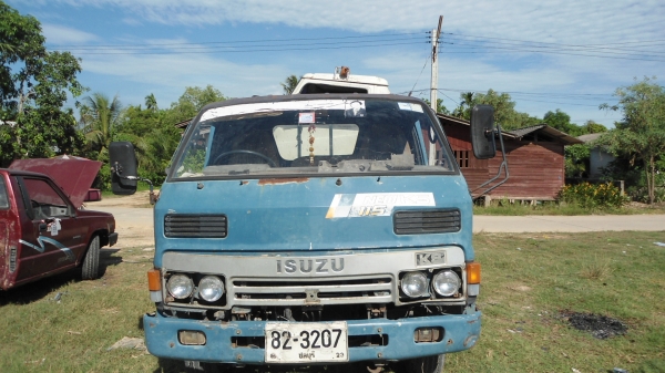 สวยๆถูกๆอีซูซุ KS 22 พวงมาลัยเพาเวอร์ เครื่อง 115 แรง ดั้มหัว เฉพาะรถครับ 220000 สวยๆถูกๆอีซูซุ KS 22 พวงมาลัยเพาเวอร์ เครื่อง 115 แรง ดั้มหัว เฉพาะรถครับ 220000