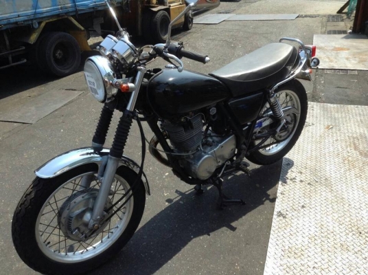 Yamaha SR400 รถประมูล 2คัน Yamaha SR400 รถประมูล 2คัน