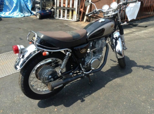 Yamaha SR400 รถประมูล 2คัน Yamaha SR400 รถประมูล 2คัน