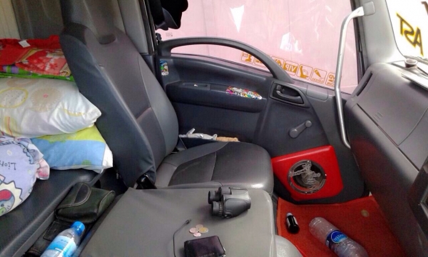 ขายดาว์รถพ่วง ISUZU DECA 360 แรง ปี 54 ดัมพ์มิเนียมแม่ลูก แม่ 6.20 เมตร ลูก 6.80 เมตร