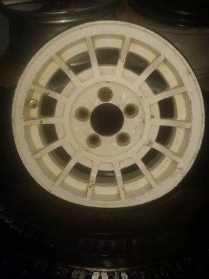 แม็กซ์บรรทุกขอบ14 5รูสภาพดีไม่มีซ่อมเก่าแต่สี