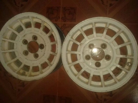 แม็กซ์บรรทุกขอบ14 5รูสภาพดีไม่มีซ่อมเก่าแต่สี