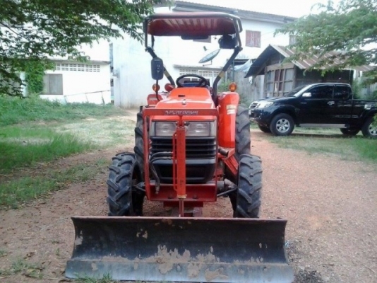 คูโบต้า  L 3408  อุปกรณ์ ครบ แถมตัวพ่วงท้าย  320,000 บาท