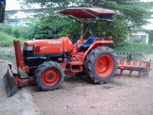 คูโบต้า  L 3408  อุปกรณ์ ครบ แถมตัวพ่วงท้าย  320,000 บาท