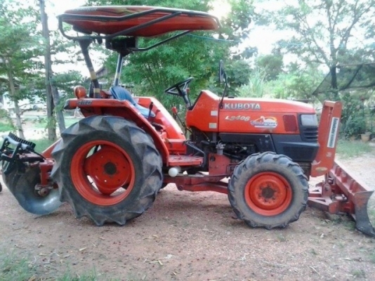 คูโบต้า  L 3408  อุปกรณ์ ครบ แถมตัวพ่วงท้าย  320,000 บาท