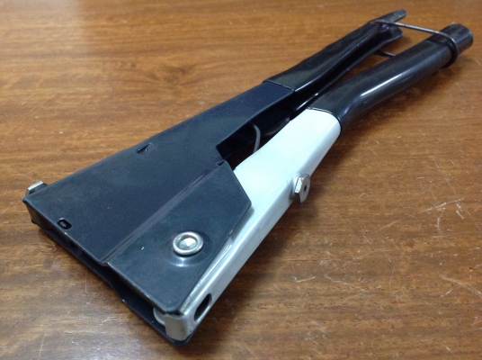 ขายปืนยิงรีเวท MASTER MECHANIC RIVET GUN